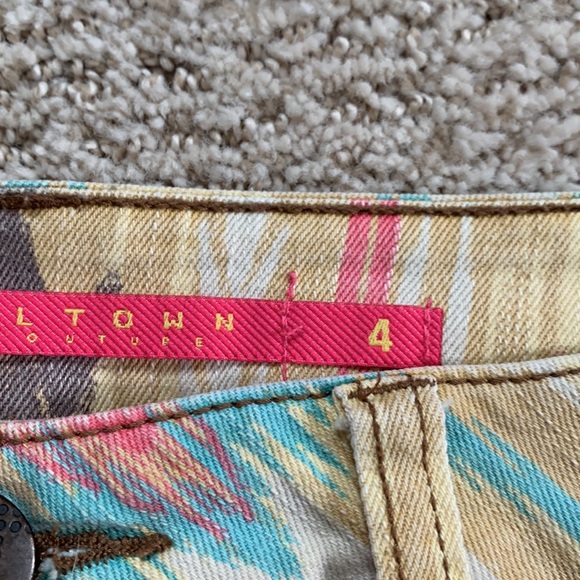 Boho Aztec Print Chevron Jean Shorts - Picture 2 of 3